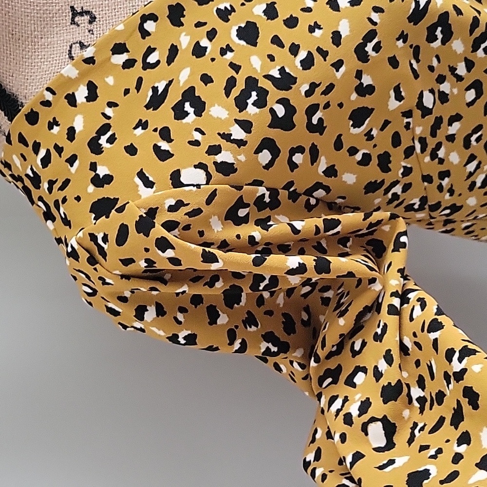 Melloday Leporad Puffy Sleeve Blouse - Picture 11 of 11
